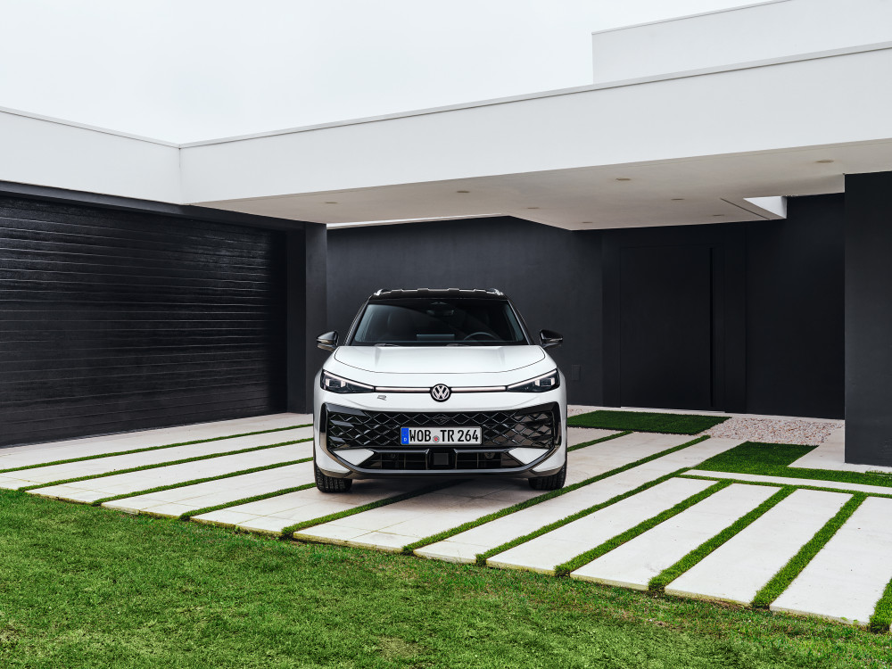 Volkswagen T-Roc 2nd gen 2025 test